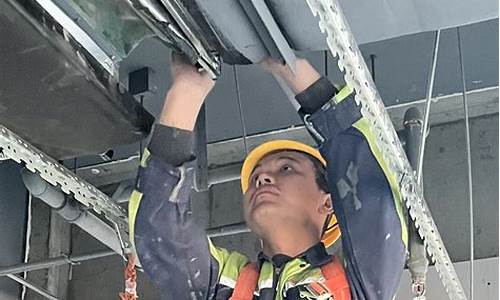 上海中央空调清洗风道机器人-中央空调风道清洗价格